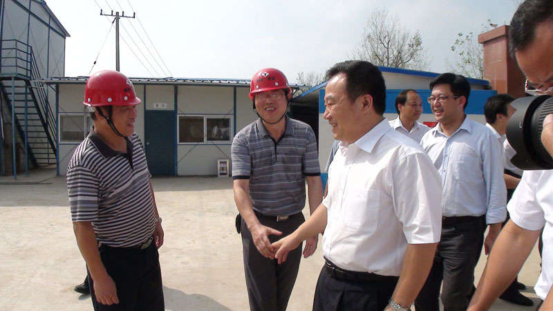 市委、市政府领导考察我公司承建项目蚌埠铜陵产业园工程